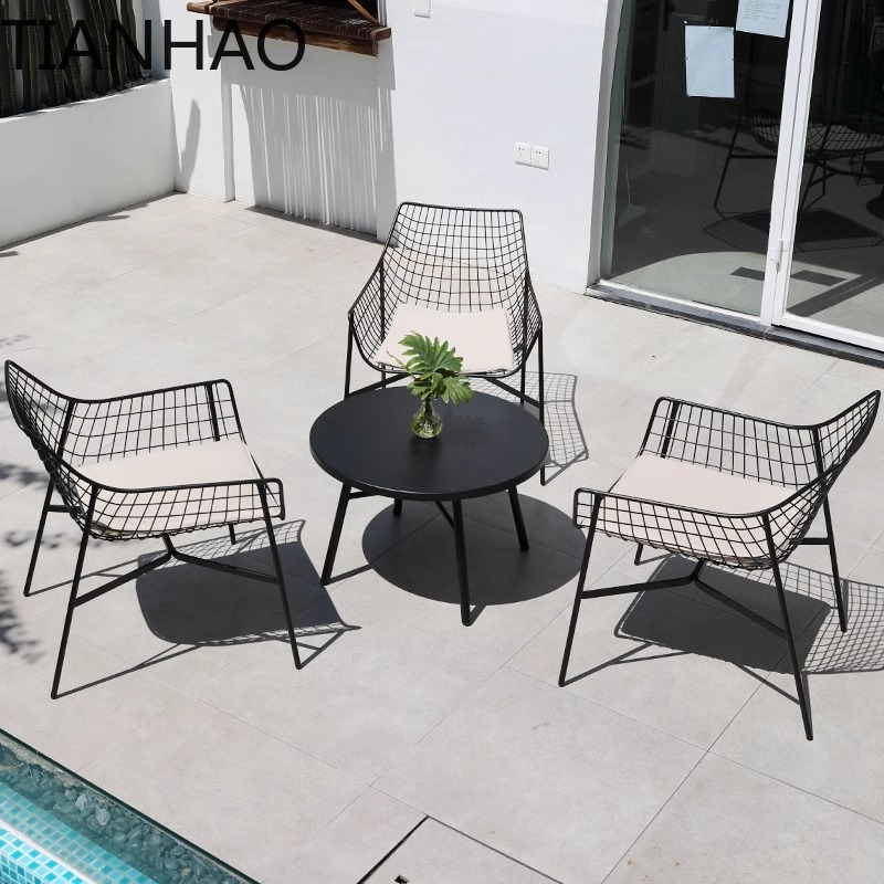 طاولة ومجموعة معدنية خارجية قس - مراجعة Gardening Tools Kit For Sale وسعره